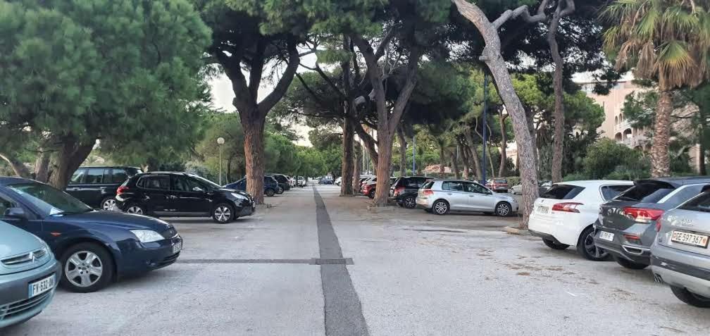 Hyeres Beach 외부 사진
